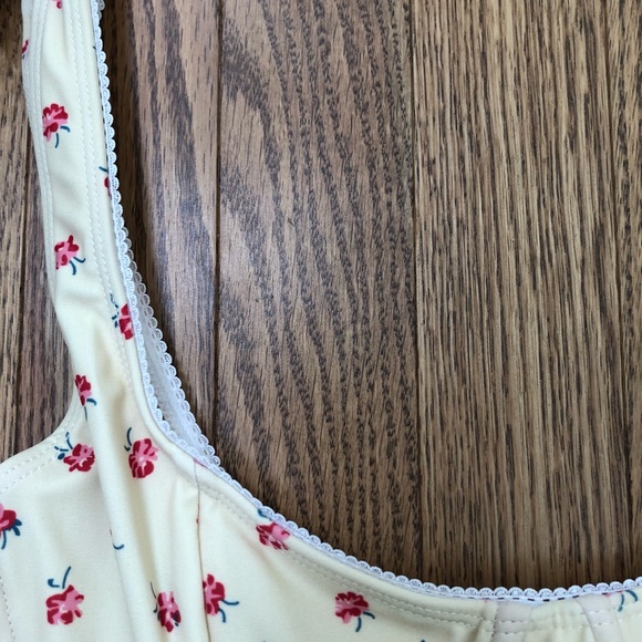 NWT Faithfull The Brand Toulon top in Santa Maria print - Picture 5 of 7